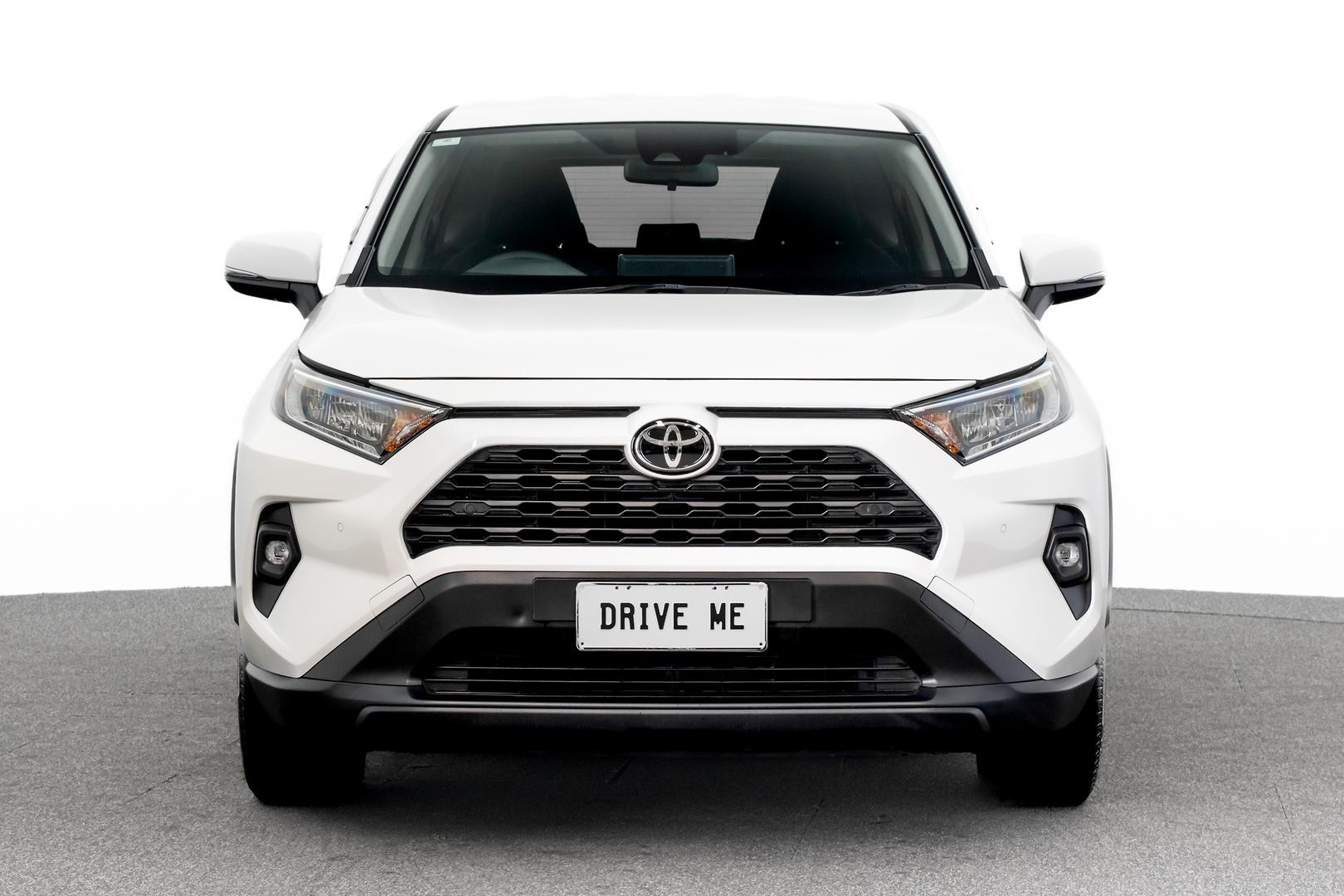 Toyota Rav4 image 2