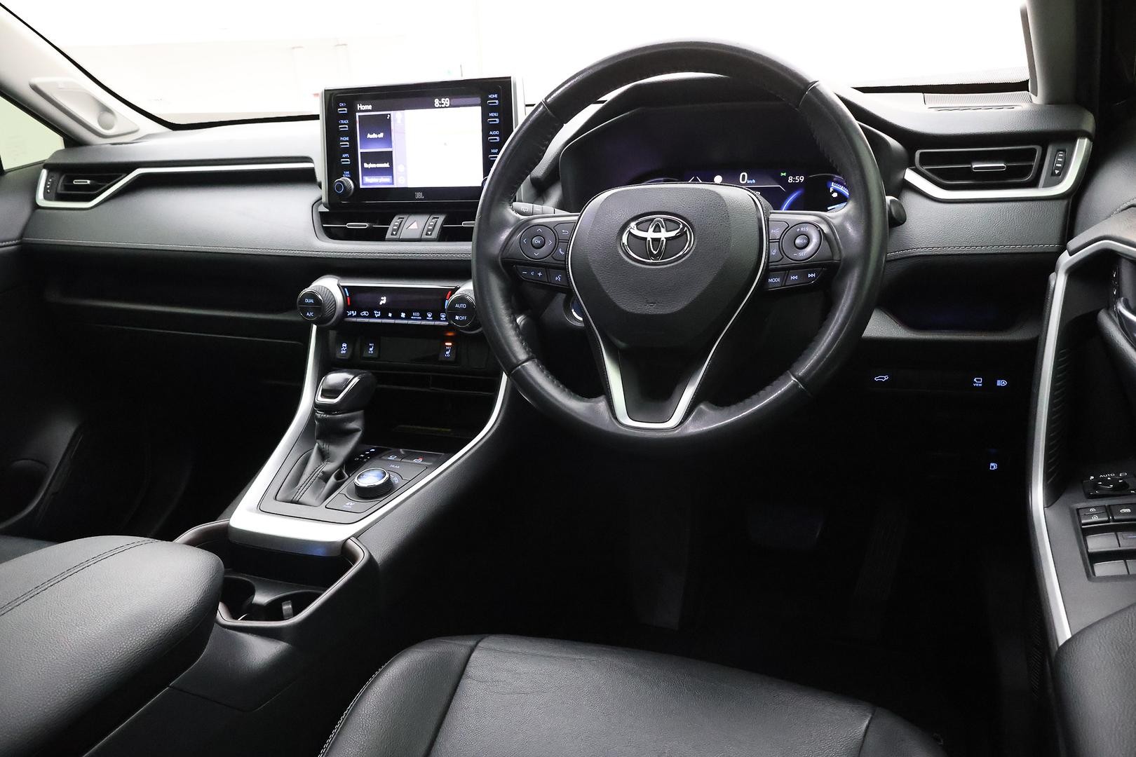 Toyota Rav4 image 4