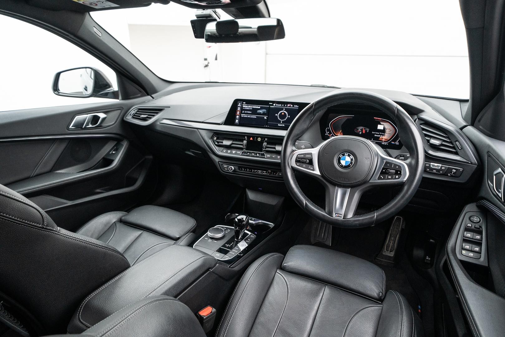 BMW 1 Series image 4