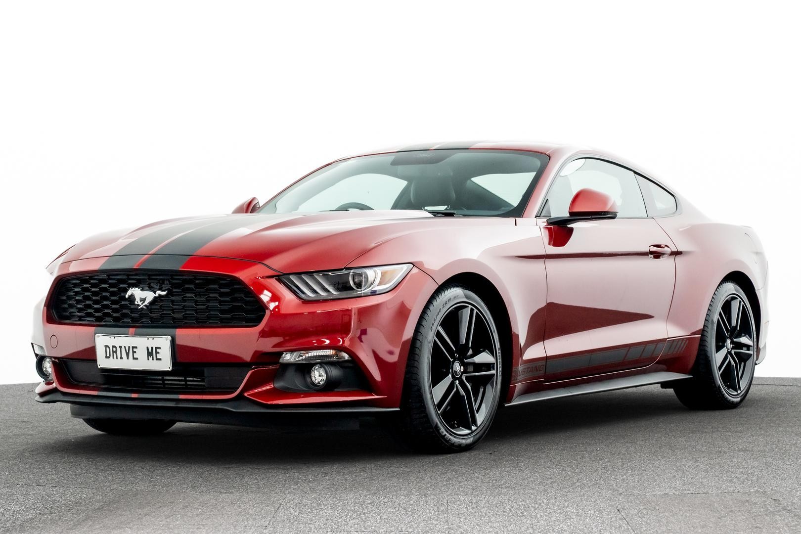 Ford Mustang image 1