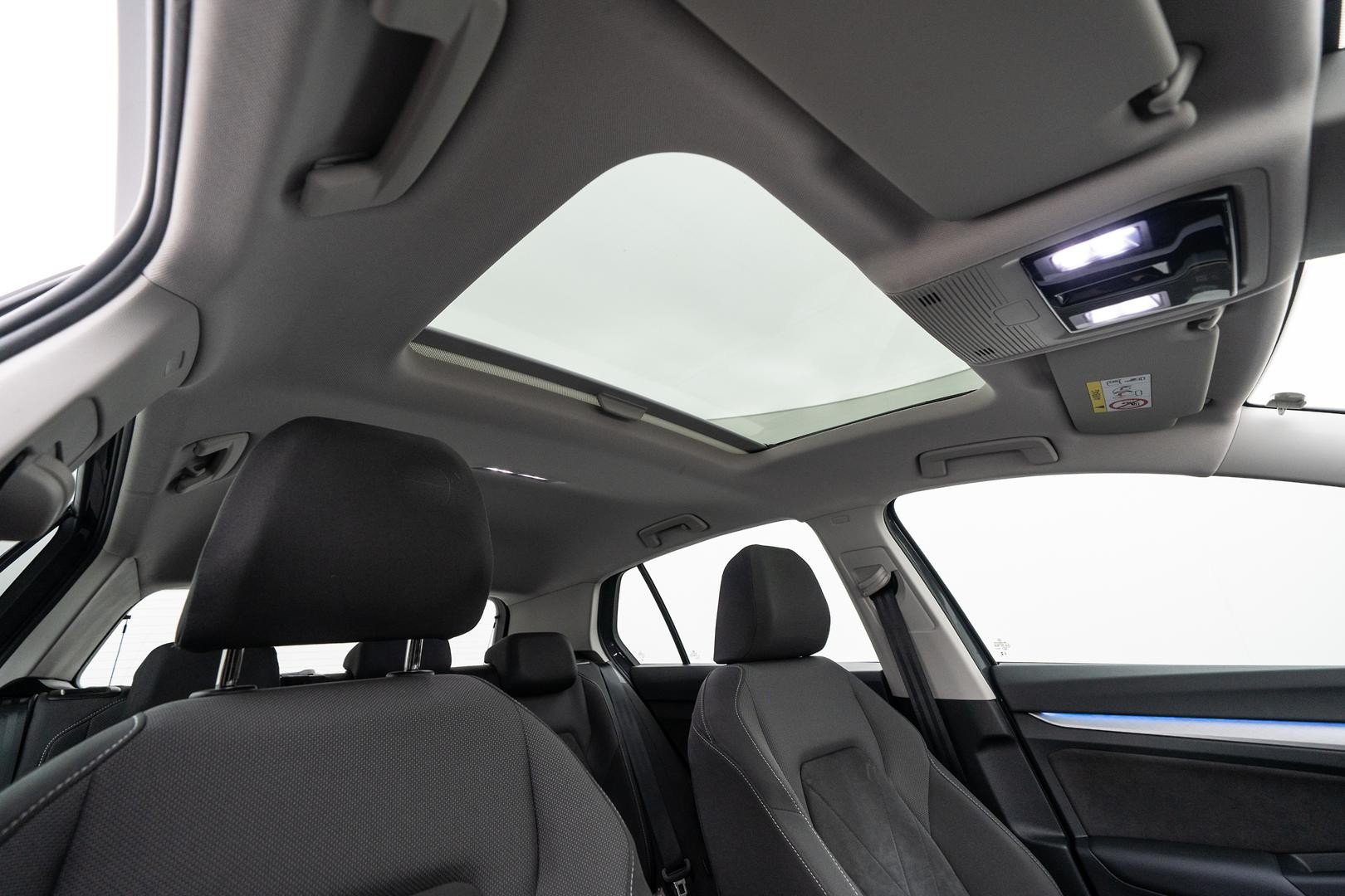 Volkswagen Golf image 4
