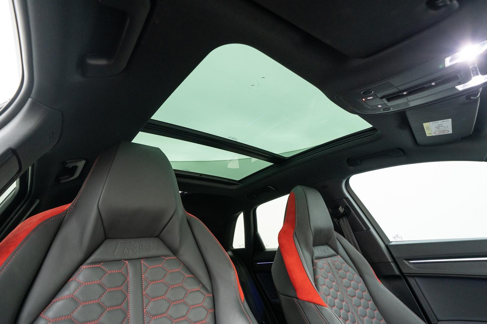 Audi Rs Q3 image 4