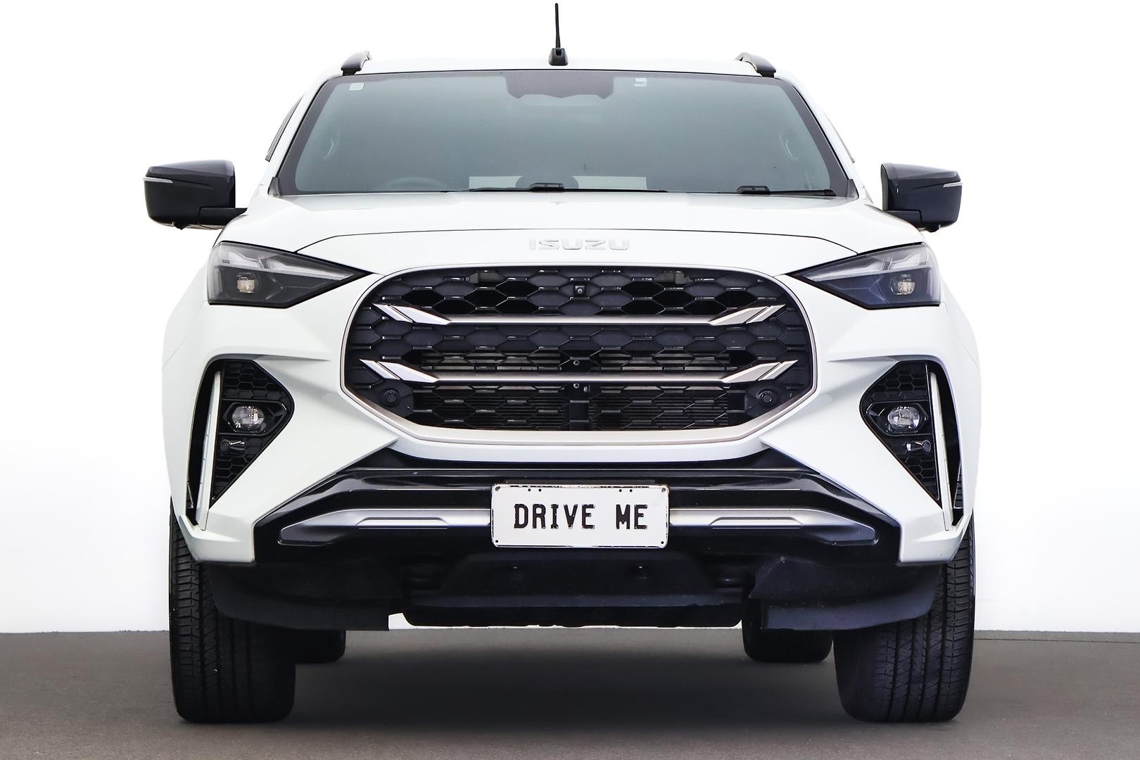 Isuzu Mu-x image 2