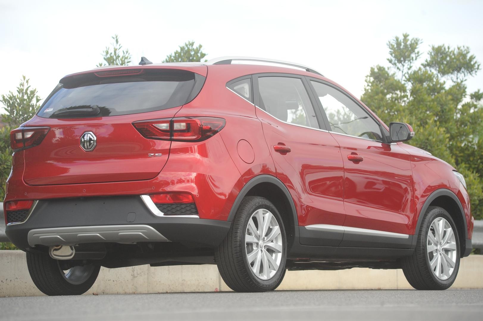 MG Zs image 4