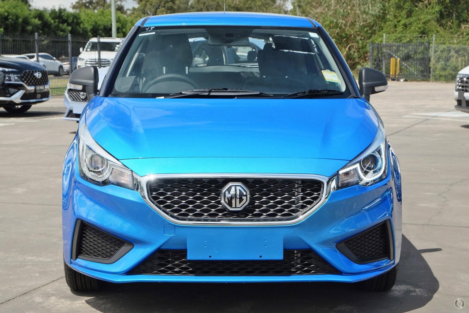 MG Mg3 image 2