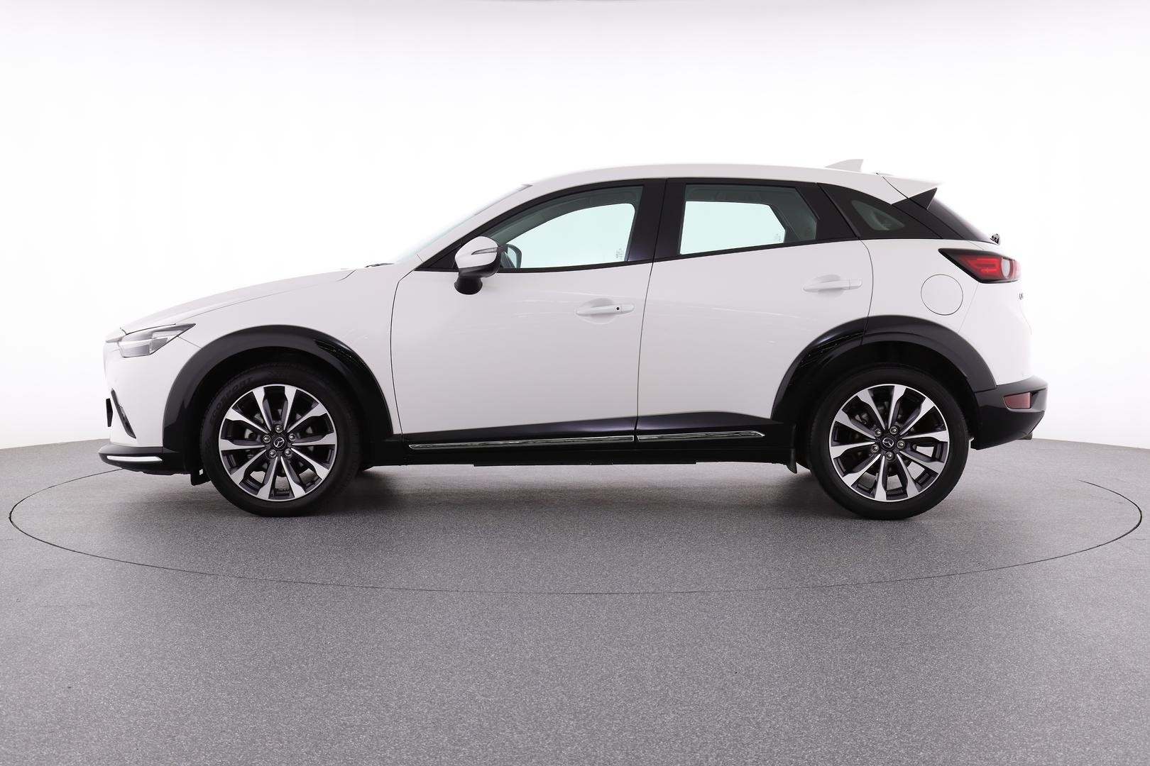 Mazda Cx-3 image 3