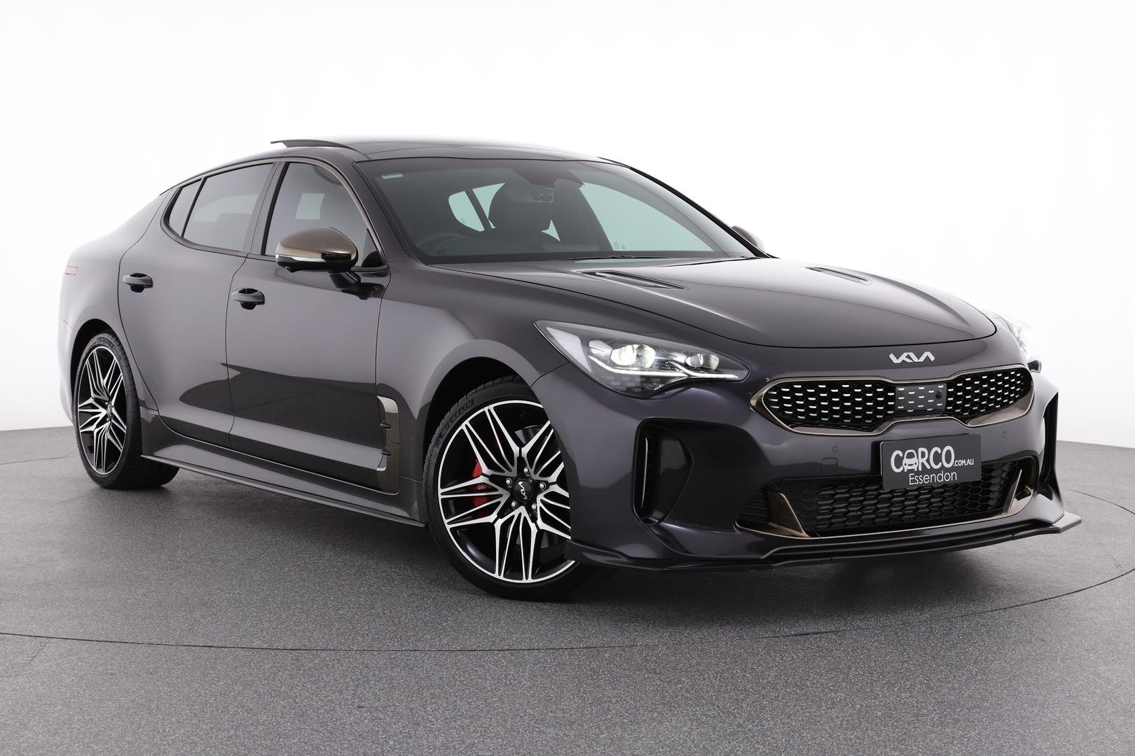 Kia Stinger image 1