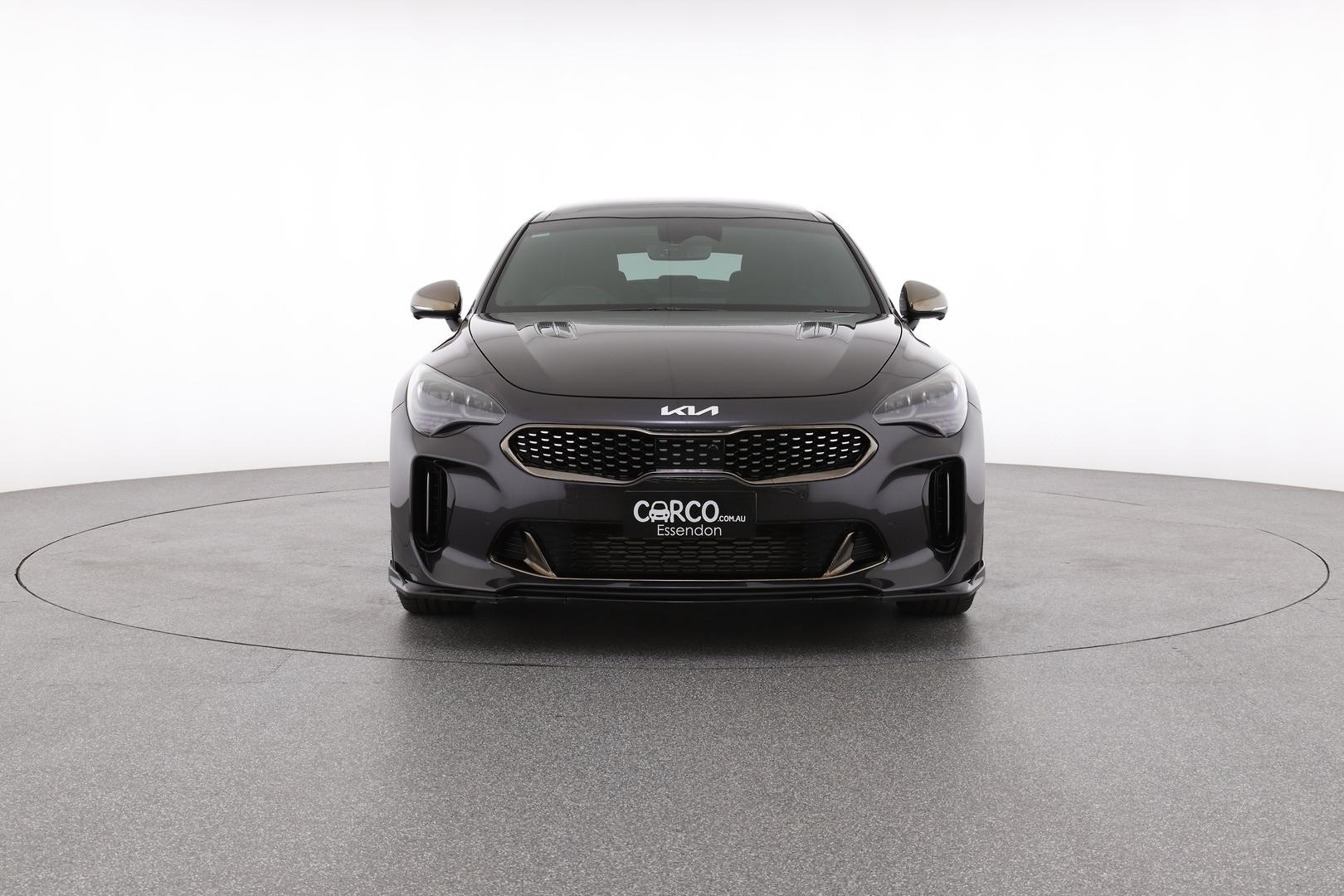 Kia Stinger image 2