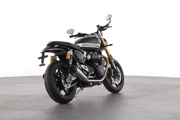https://dvg-vehicle-assets.s3.amazonaws.com/CL6904/44ze8a0nyrxvhf0wm4bgglh9u.jpg