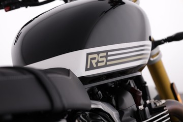 https://dvg-vehicle-assets.s3.amazonaws.com/CL6904/606esjt5egdymcz2m232hr4v.jpg