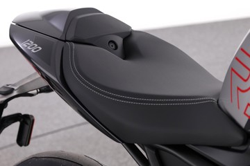 https://dvg-vehicle-assets.s3.amazonaws.com/CN2184/a3siw6o3i078aqv6cbhb21ynp.jpg