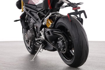 https://dvg-vehicle-assets.s3.amazonaws.com/CN2184/b7arsbnww79pg1bppv9ycdxiw.jpg