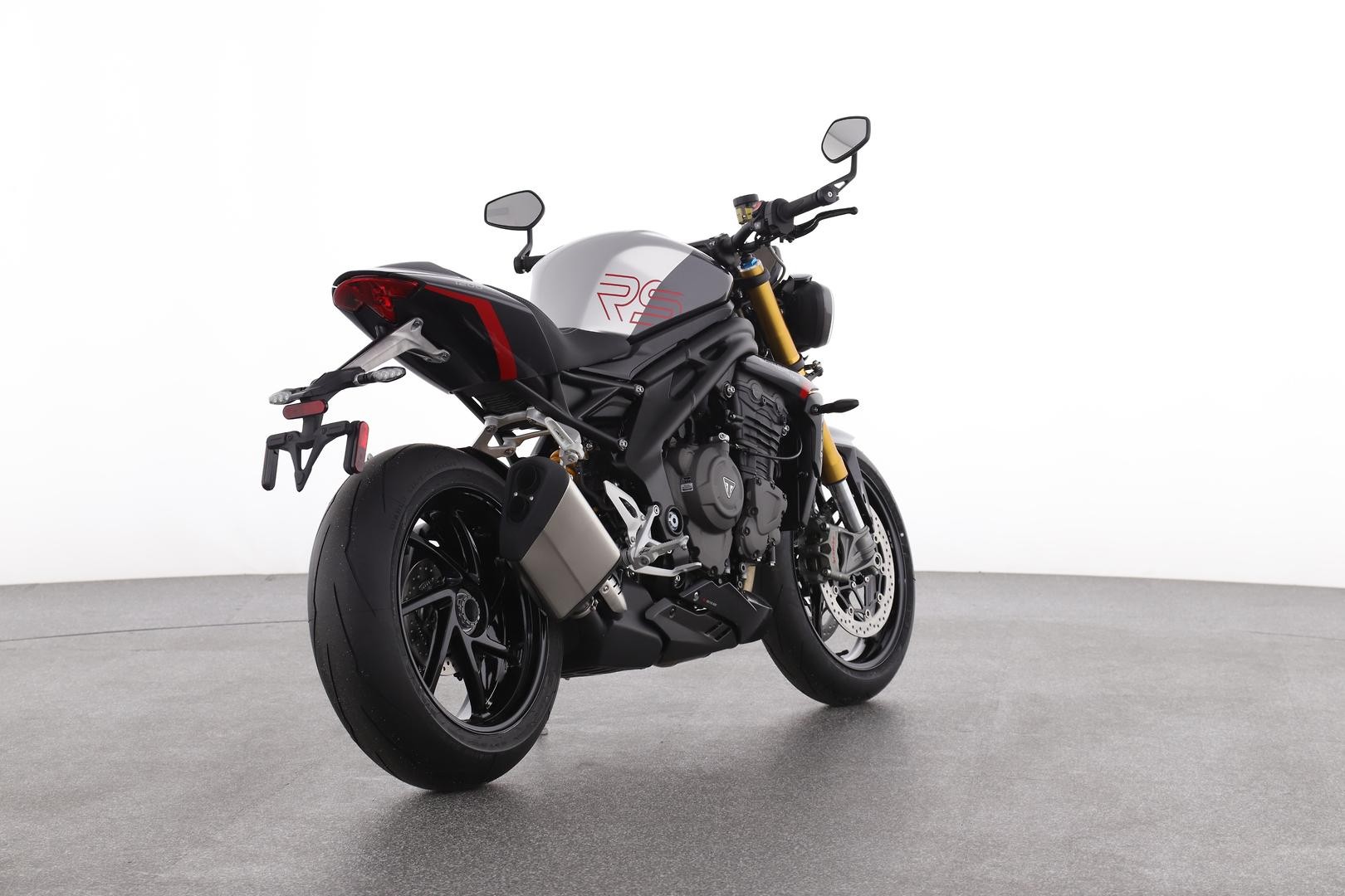 Triumph Speed Triple Rs 1200 image 4