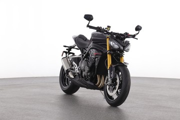 https://dvg-vehicle-assets.s3.amazonaws.com/CN2184/ep2rcw20cqchzy0mu1640gohj.jpg