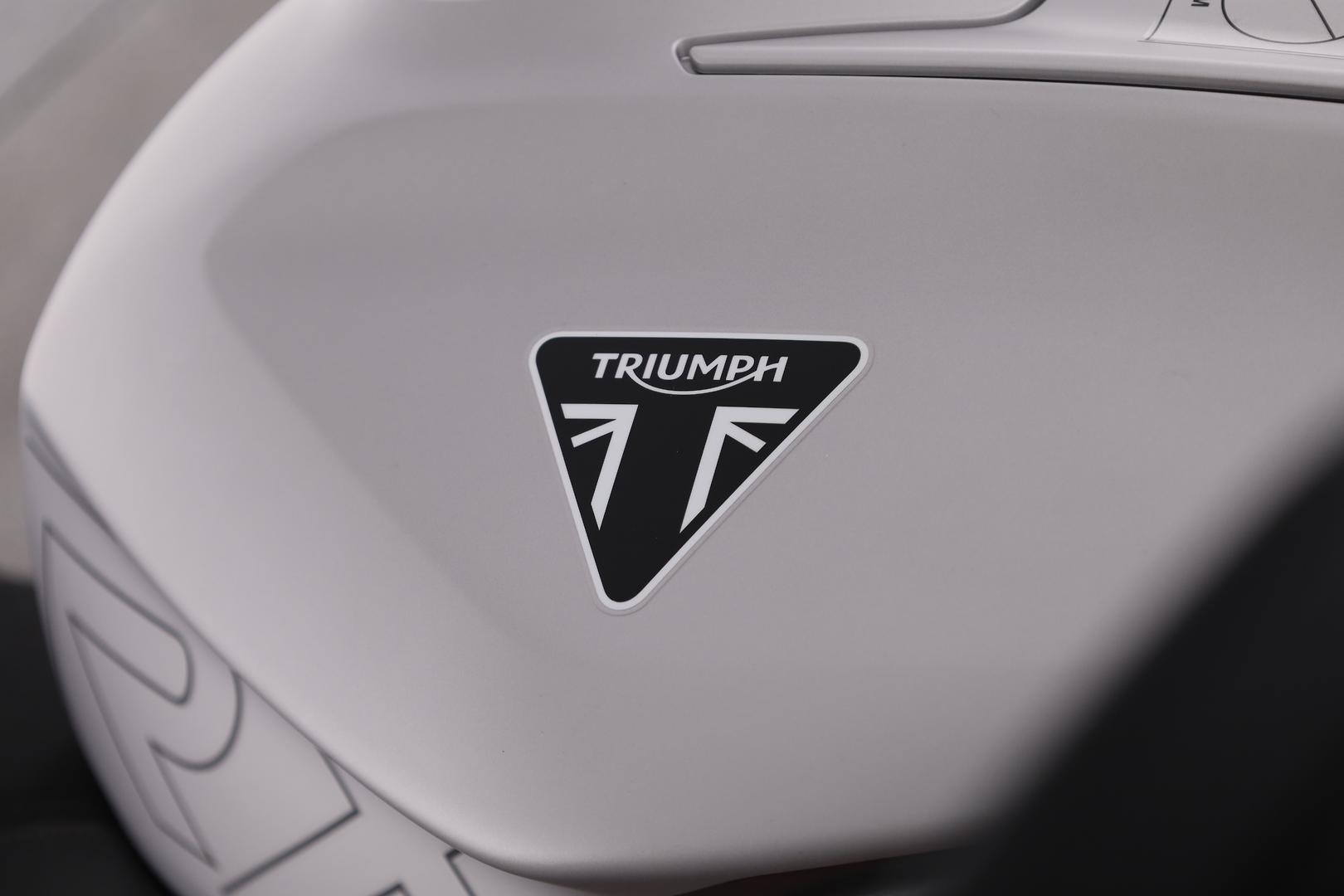 Triumph Street Triple 765 Rx image 4