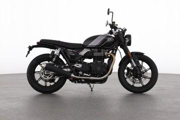 https://dvg-vehicle-assets.s3.amazonaws.com/CP4866/6m7cz80plpysf7o46mkaxrp2f.jpg