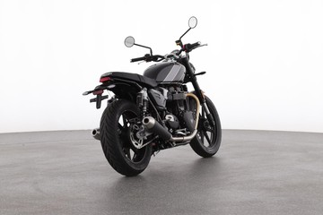 https://dvg-vehicle-assets.s3.amazonaws.com/CP4866/c0whfg9j3p7tb04gtfpcffahd.jpg
