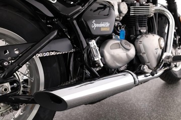 https://dvg-vehicle-assets.s3.amazonaws.com/CR2244/1ghvo2ver2d012r68c57bhuva.jpg