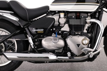 https://dvg-vehicle-assets.s3.amazonaws.com/CR2244/ekwigj17xofk6n4sd96vsm4zu.jpg