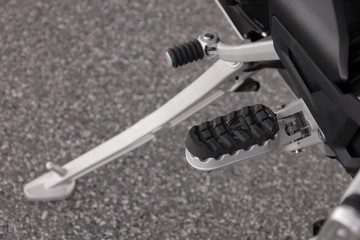 https://dvg-vehicle-assets.s3.amazonaws.com/CR5108/azr2g3d2go5q8sw4ko80xxmk9.jpg