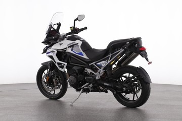 https://dvg-vehicle-assets.s3.amazonaws.com/CR5108/bm6liliqhg7cyjlzvqhnhp7uz.jpg