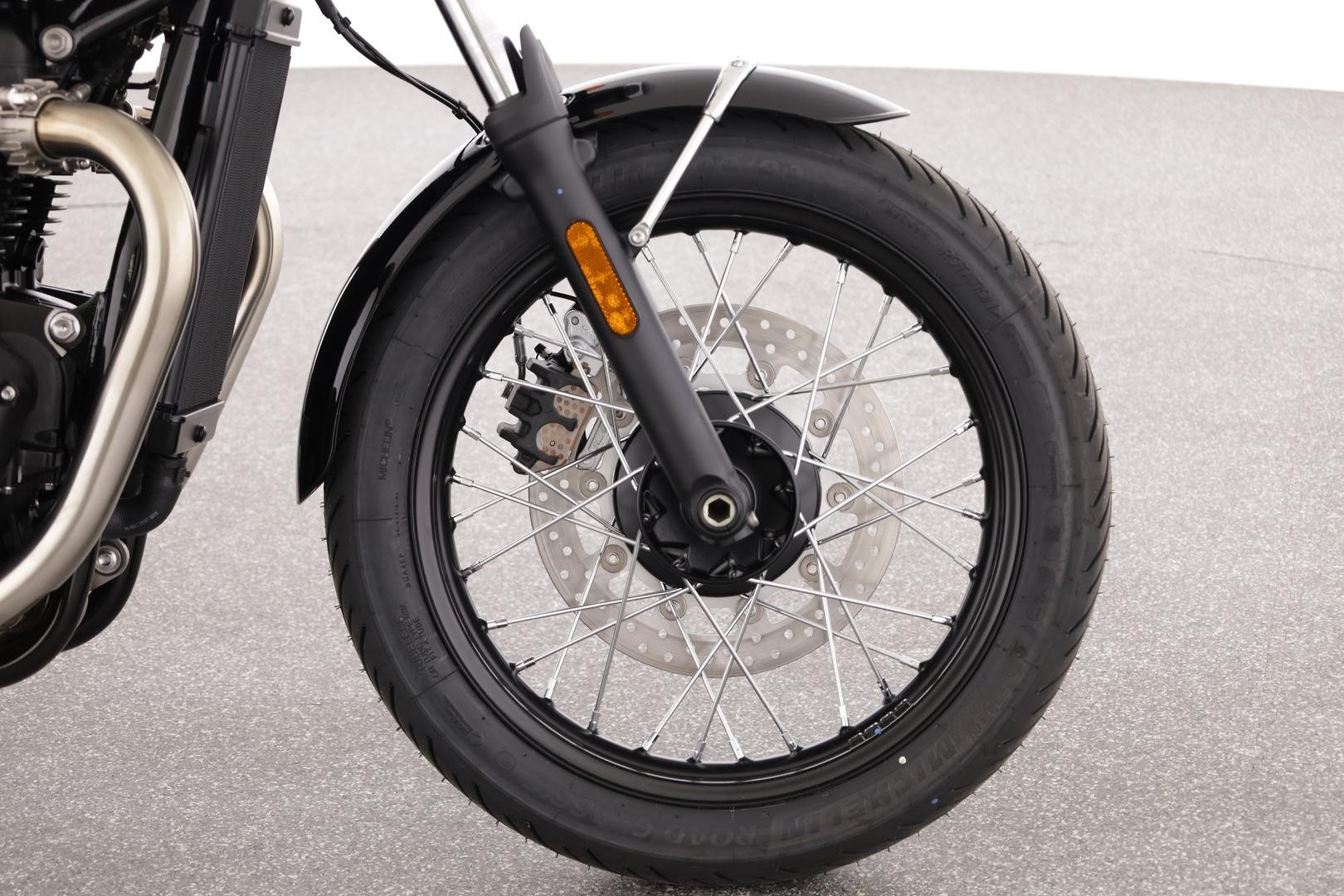 Triumph Bonneville T100 (900cc) image 4