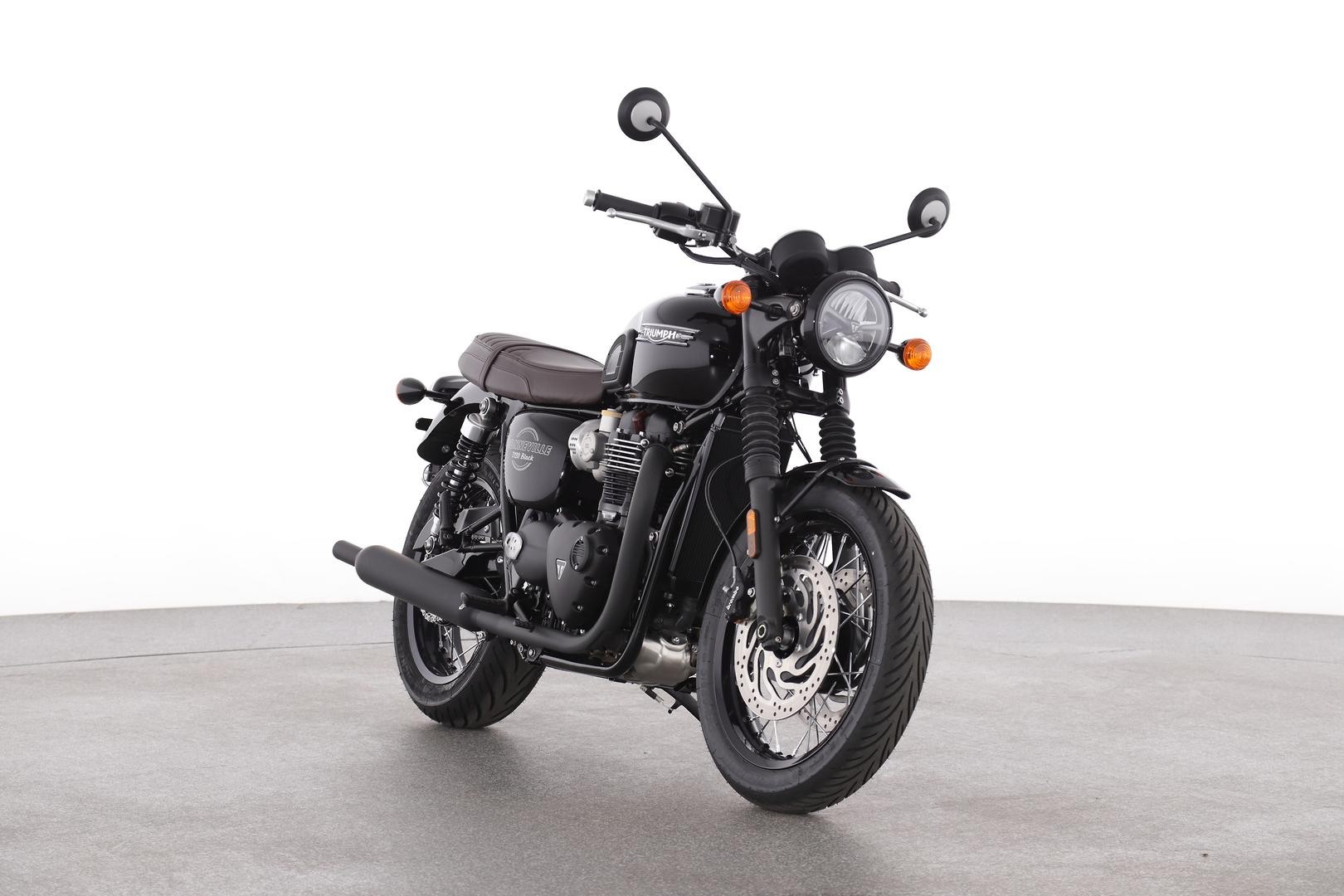 Triumph Bonneville T120 Black image 2