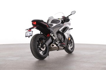https://dvg-vehicle-assets.s3.amazonaws.com/CS5389/b0serrbnpy3bdz20xc603hfm8.jpg