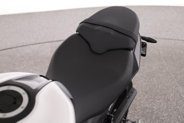 https://dvg-vehicle-assets.s3.amazonaws.com/CS5389/ducq5ibq7rajvg2t0uza311x1.jpg
