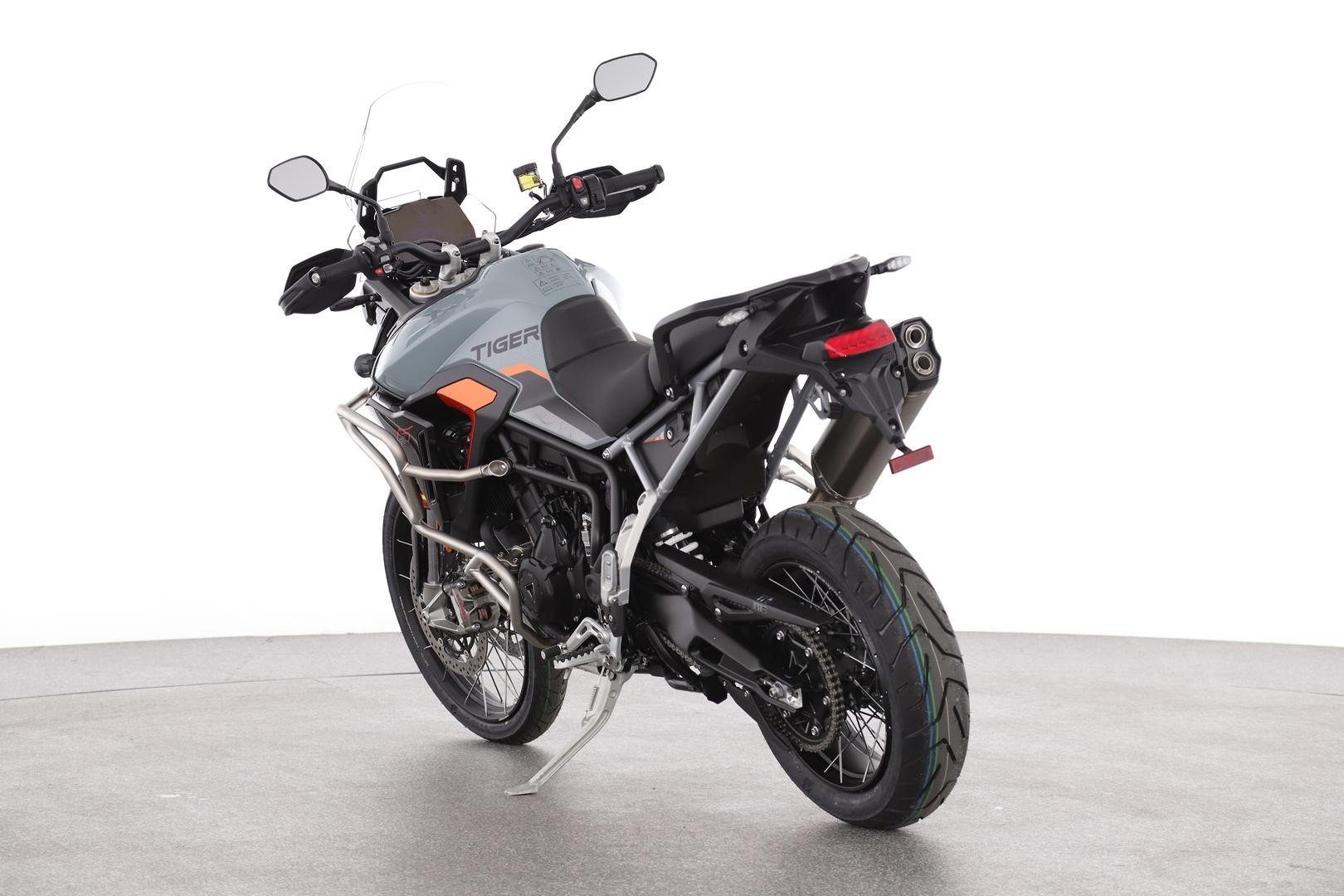 Triumph Tiger 900 Desert Edition image 3