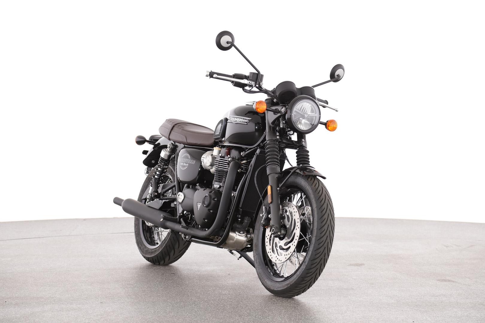 Triumph Bonneville T120 Black image 2