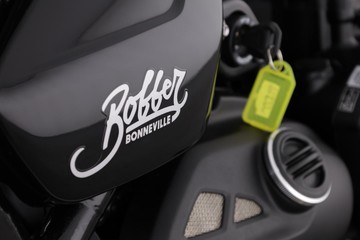 https://dvg-vehicle-assets.s3.amazonaws.com/CU8159/6k16ozxitd7bby51cifehewtu.jpg