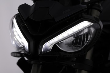 https://dvg-vehicle-assets.s3.amazonaws.com/CW2880/8yw86hcml3w6zr7im0ku83uqn.jpg