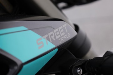 https://dvg-vehicle-assets.s3.amazonaws.com/CW2880/akq27jvvempru87mwv9yafcp5.jpg