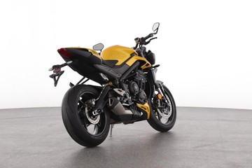 https://dvg-vehicle-assets.s3.amazonaws.com/CW3296/6oydi1kq8i0b2jf2799pdfnfp.jpg