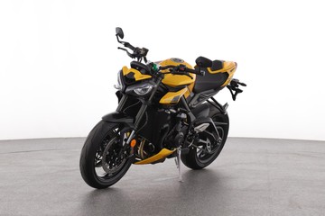 https://dvg-vehicle-assets.s3.amazonaws.com/CW3296/8rxt1jvl197hbn1p9ctxrbr67.jpg