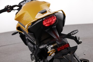 https://dvg-vehicle-assets.s3.amazonaws.com/CW3296/9ayc1fsimhwxpuvrl5auf7tuk.jpg