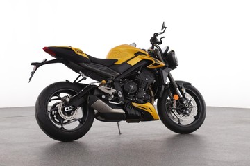 https://dvg-vehicle-assets.s3.amazonaws.com/CW3296/9yx4h24uhkm7m3f8t9xq5cnzr.jpg