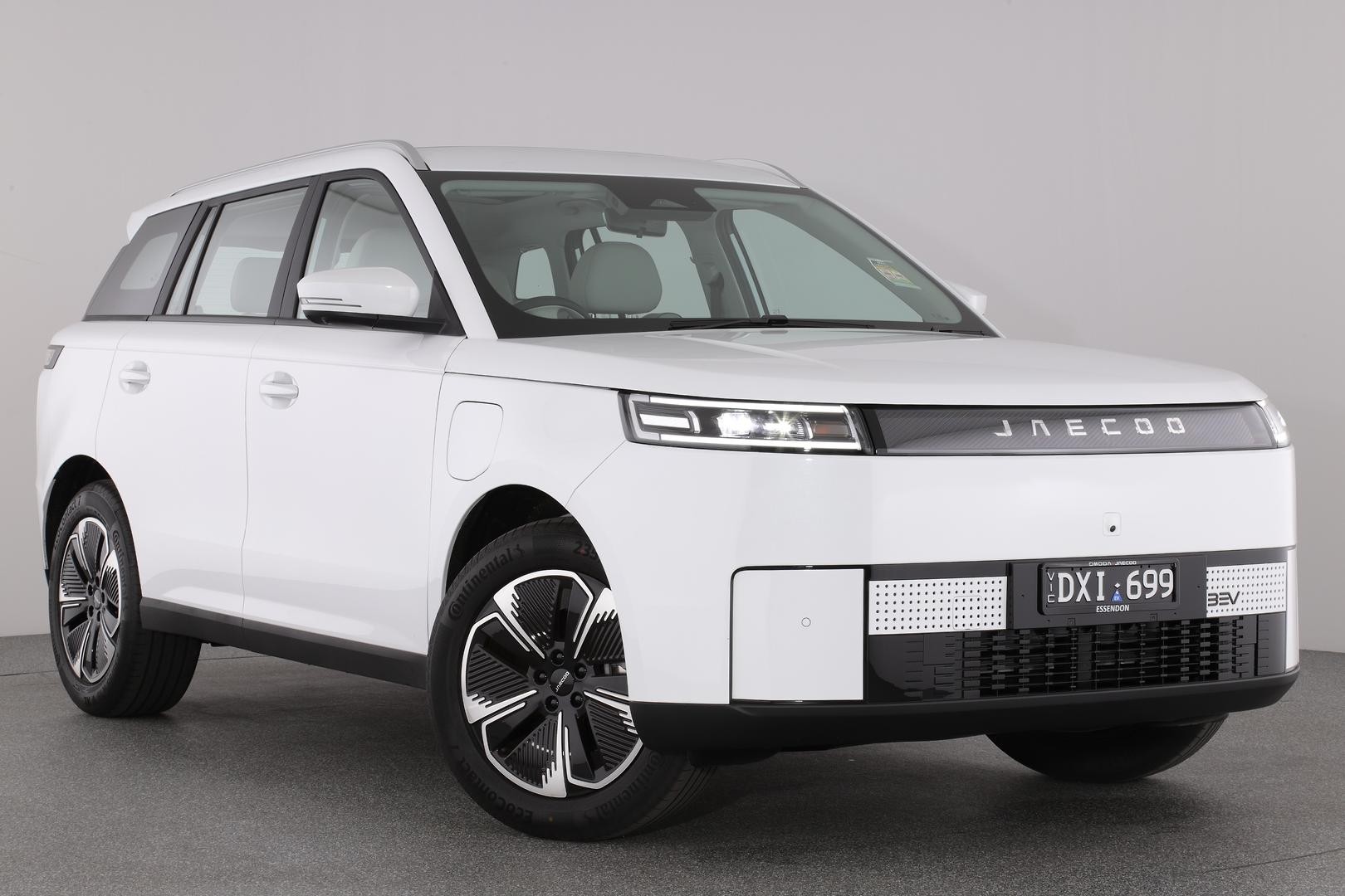 Jaecoo J5 image 1