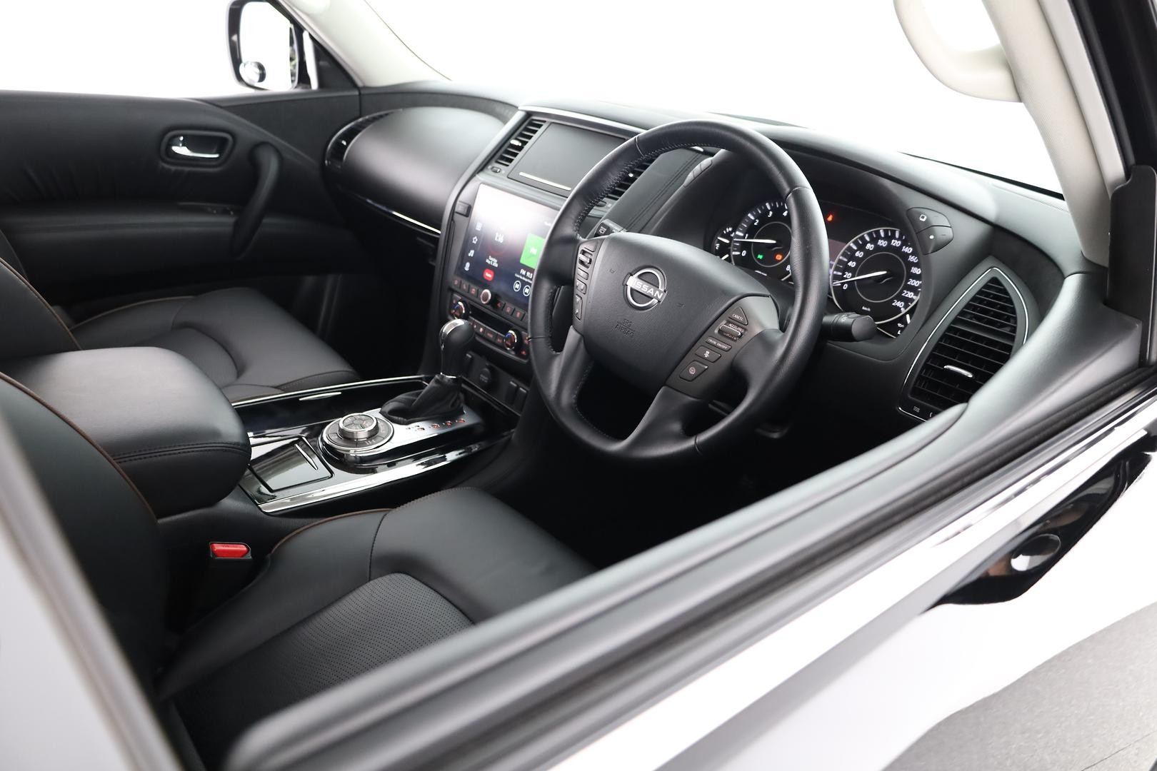 Nissan Patrol image 4