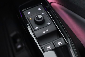 https://dvg-vehicle-assets.s3.amazonaws.com/DVB432/3h0k5sw9y9j3srj421pb6g70z.jpg