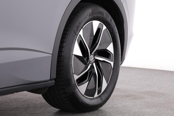 https://dvg-vehicle-assets.s3.amazonaws.com/DVB432/eh3in7nzolnk63yhv50qh6qbw.jpg