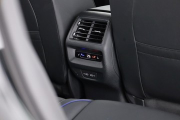 https://dvg-vehicle-assets.s3.amazonaws.com/DVB441/5rv0iibyma3wtjfetb442e1vf.jpg