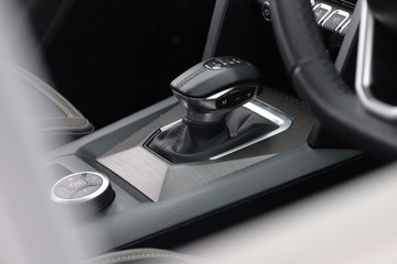 https://dvg-vehicle-assets.s3.amazonaws.com/DVB451/1t9r0hz0250biun91uor18zcc.jpg