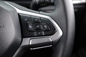 https://dvg-vehicle-assets.s3.amazonaws.com/DVB451/5v7wc513umu9ixf2ey74rp2gl.jpg