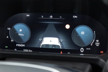 https://dvg-vehicle-assets.s3.amazonaws.com/DVB451/ct9qm4nla7bgx3vsfm9n62e0t.jpg