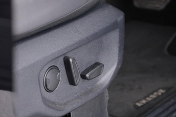 https://dvg-vehicle-assets.s3.amazonaws.com/DVB451/i67zbrxcsk81pz19jwecy594.jpg