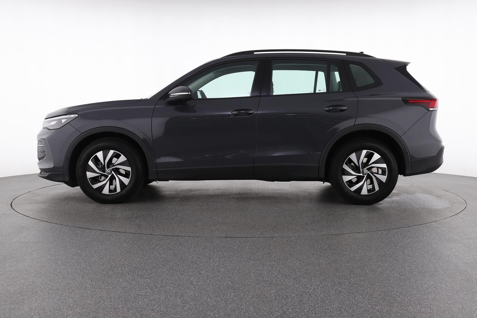 Volkswagen Tiguan image 2
