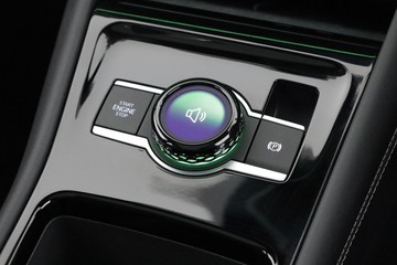 https://dvg-vehicle-assets.s3.amazonaws.com/DYZ691/d9ycbmpblyf3cx64n89xlzthz.jpg