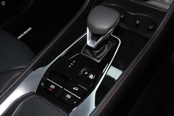 https://dvg-vehicle-assets.s3.amazonaws.com/G074592/0qz01fk4sot9ma9lobc2uqzg5.jpg